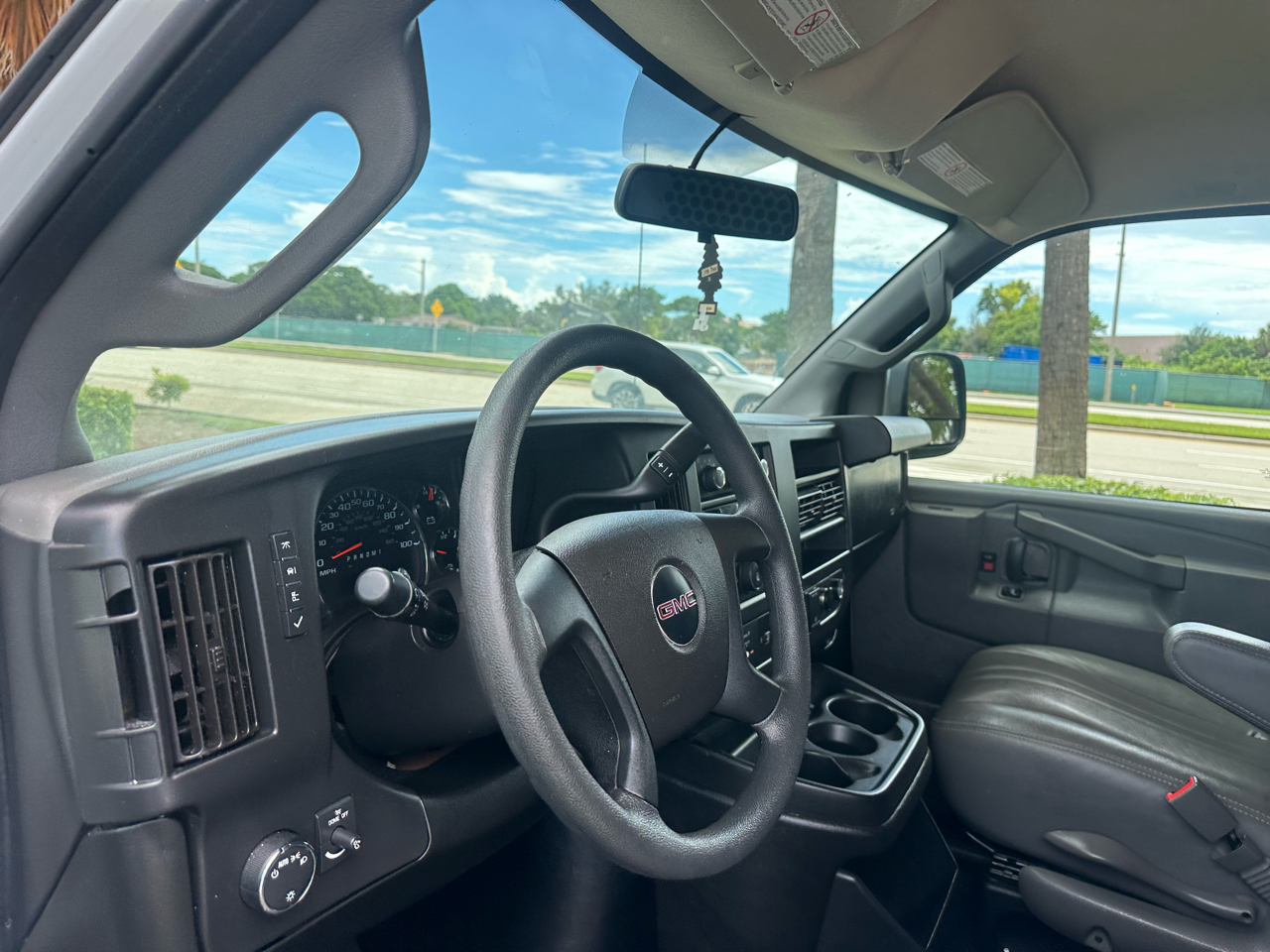 2020 Gmc Savana 2500 Cargo photo 12