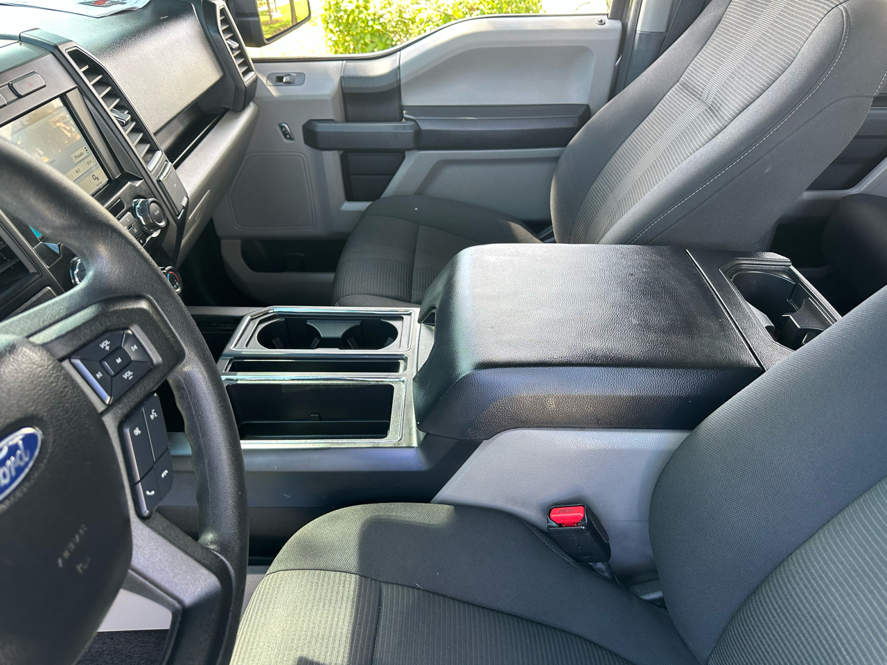 2017 Ford F-150 XLT photo 3