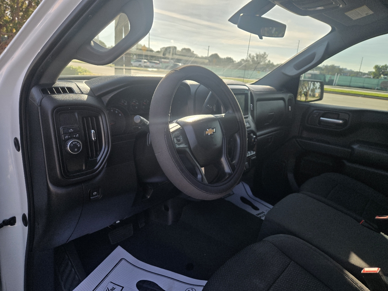 Chevrolet Silverado 1500 Custom Crew Cab 2WD 2021