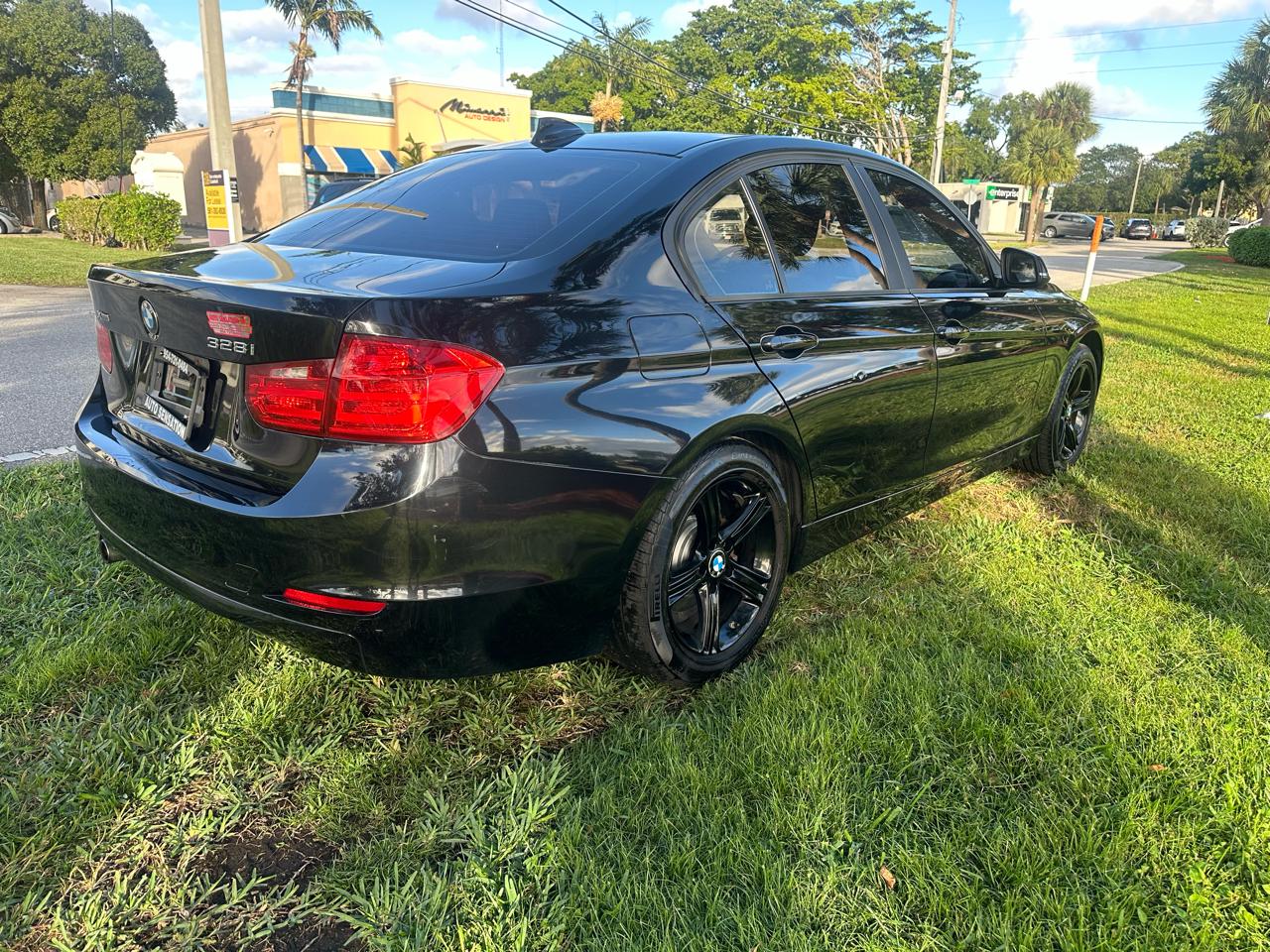 BMW 3-Series 328i xDrive Sedan 2013