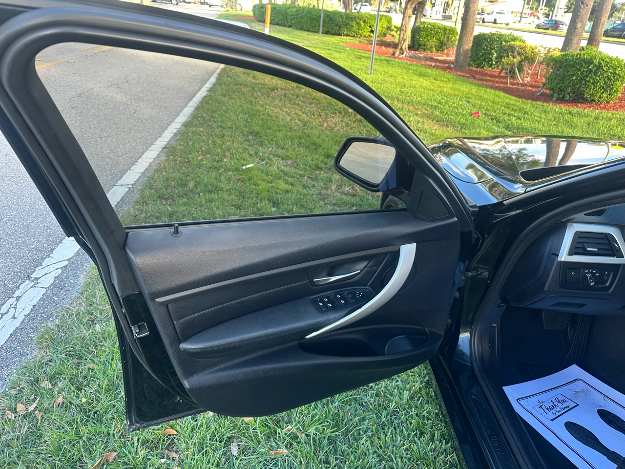 BMW 3-Series 328i xDrive Sedan 2013