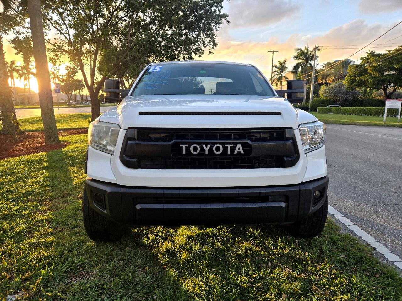 Toyota Tundra SR5 4.6L V8 Double Cab 2WD 2015