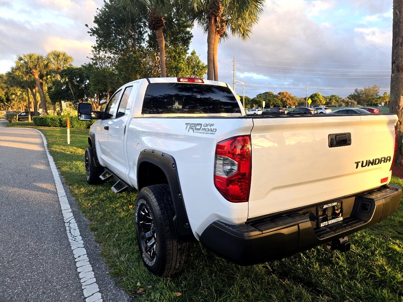 Toyota Tundra SR5 4.6L V8 Double Cab 2WD 2015