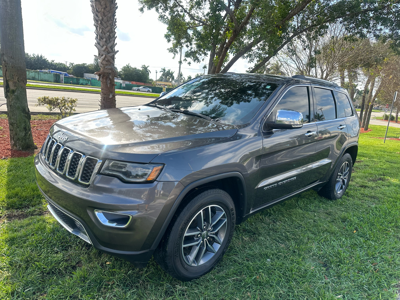 Jeep Grand Cherokee Limited 2WD 2017