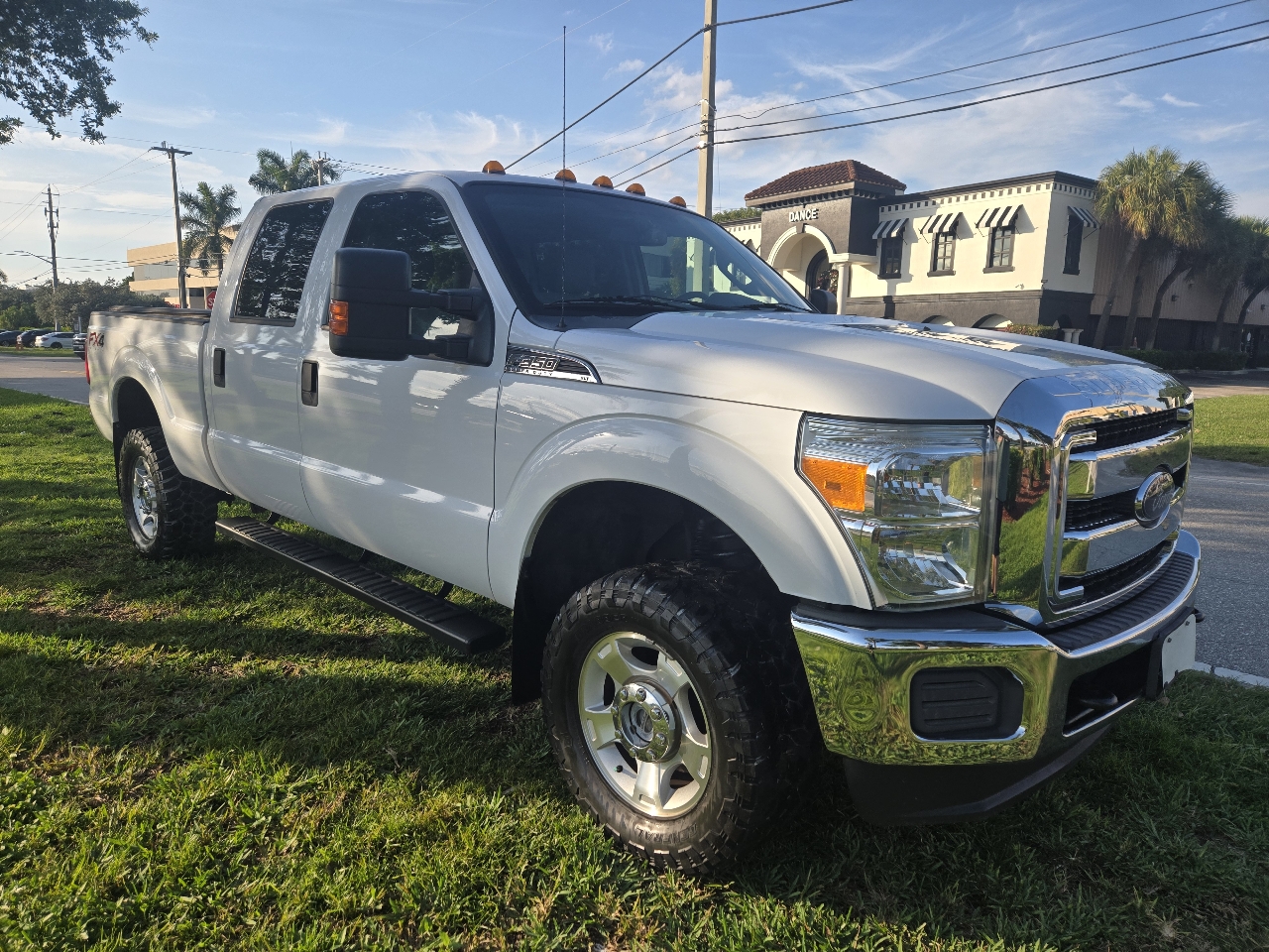 Ford F-350 SD XLT Crew Cab Long Bed 4WD 2014