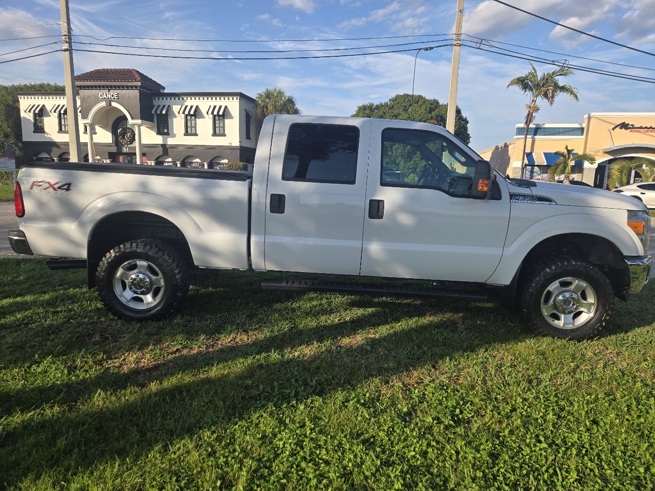 Ford F-350 SD XLT Crew Cab Long Bed 4WD 2014