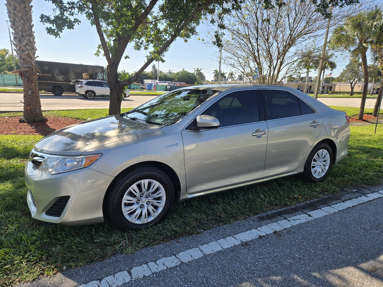 2014 Toyota Camry Hybrid XLE
