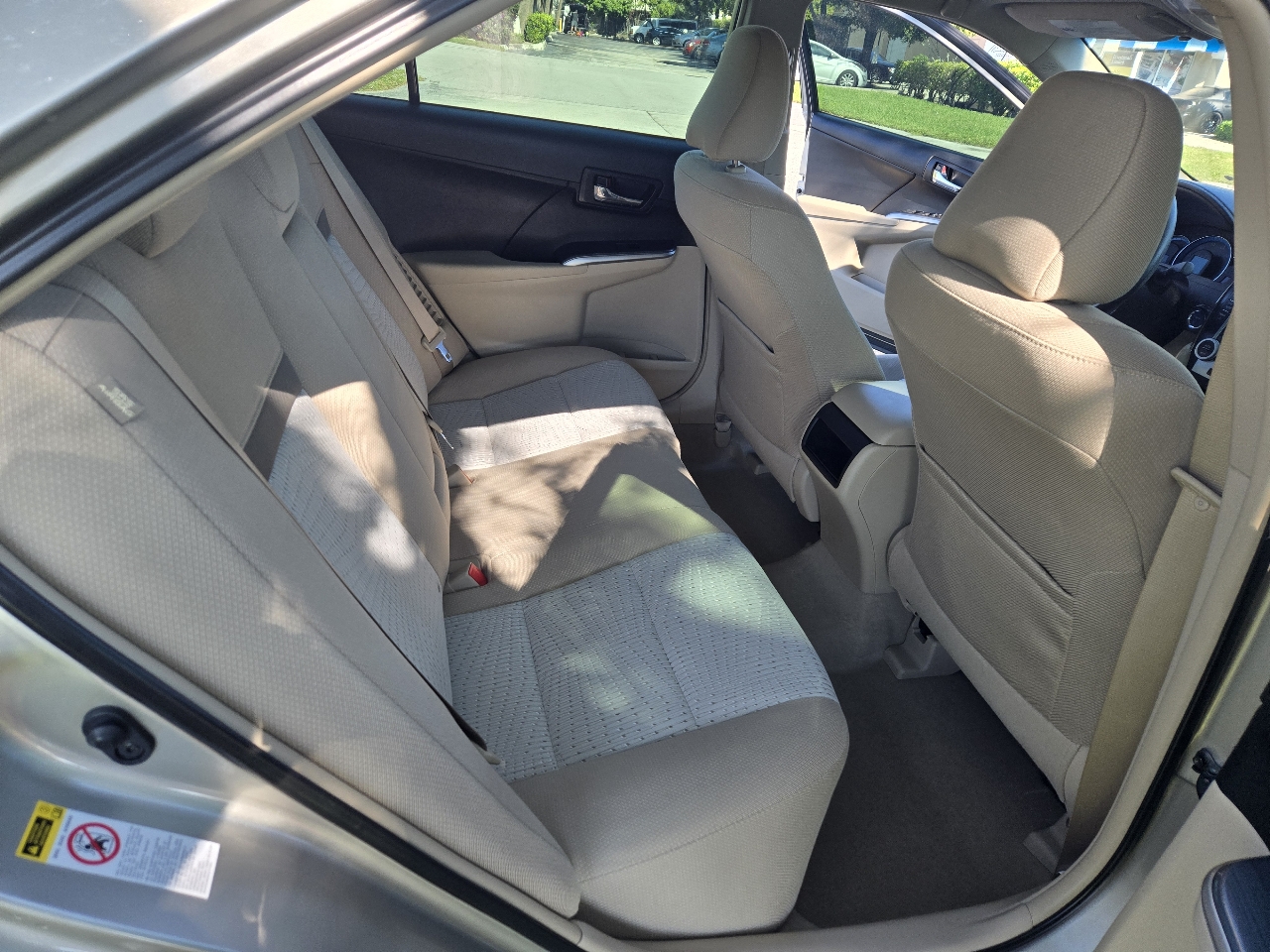 Toyota Camry Hybrid XLE 2014