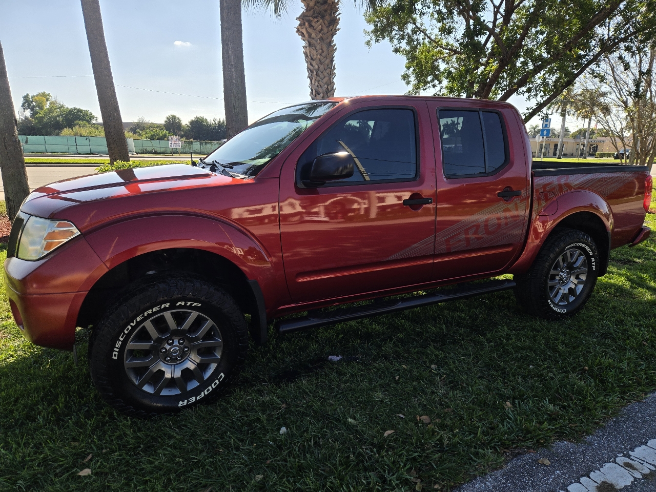2012 Nissan Frontier S Crew Cab 2WD