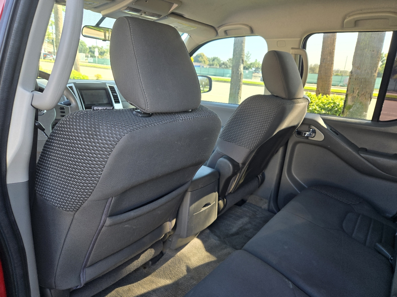 Nissan Frontier S Crew Cab 2WD 2012