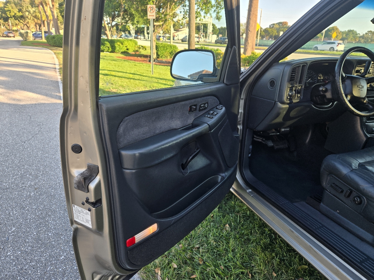 Chevrolet Silverado 1500 1LT Double Cab 2WD 2002