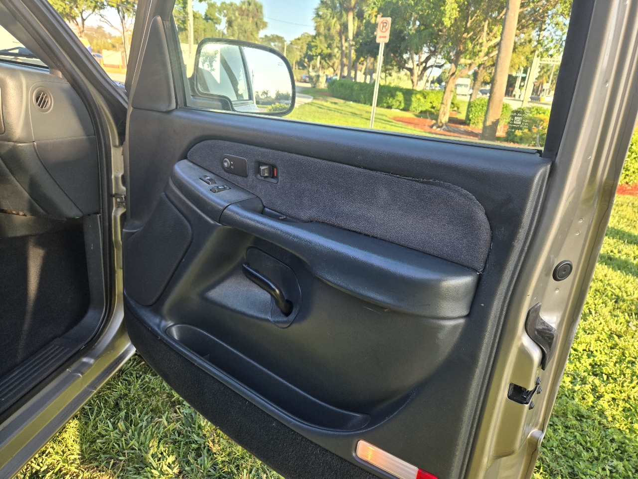 Chevrolet Silverado 1500 1LT Double Cab 2WD 2002