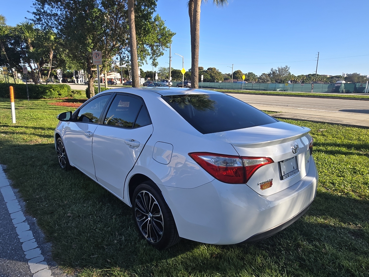 Toyota Corolla S Premium CVT 2014