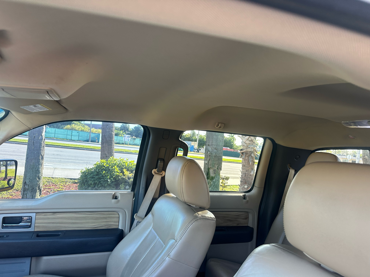 Ford F-150 4WD SuperCrew 139" Lariat 2011