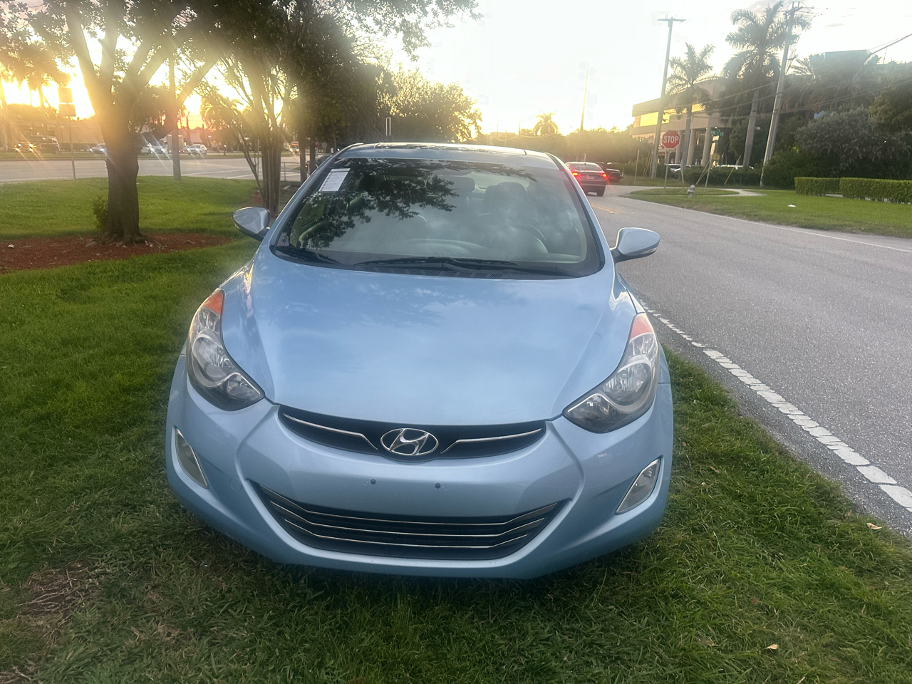 Hyundai Elantra Limited 2011