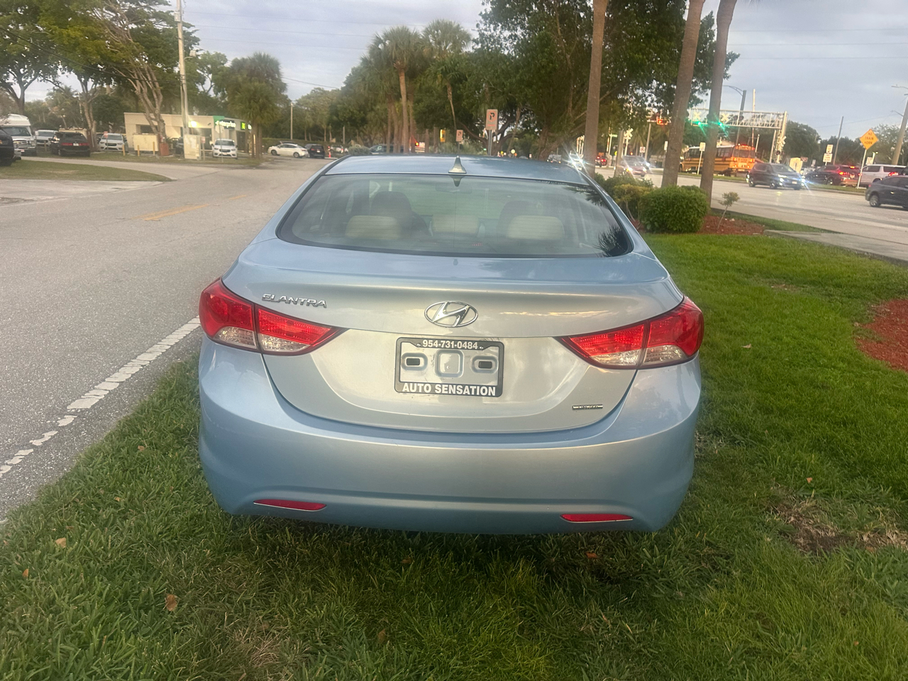 Hyundai Elantra Limited 2011