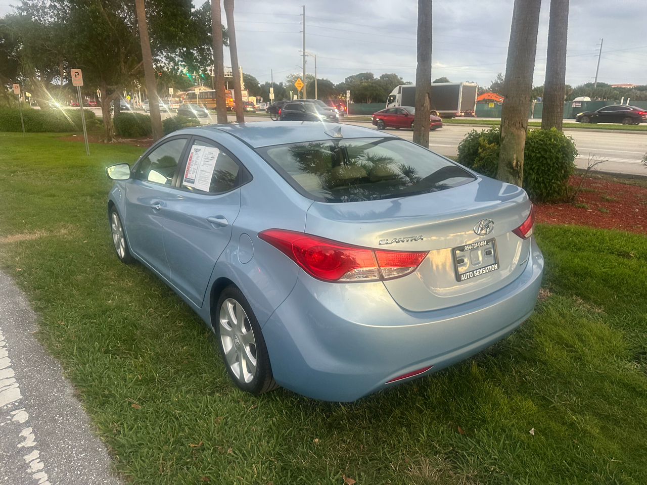 Hyundai Elantra Limited 2011