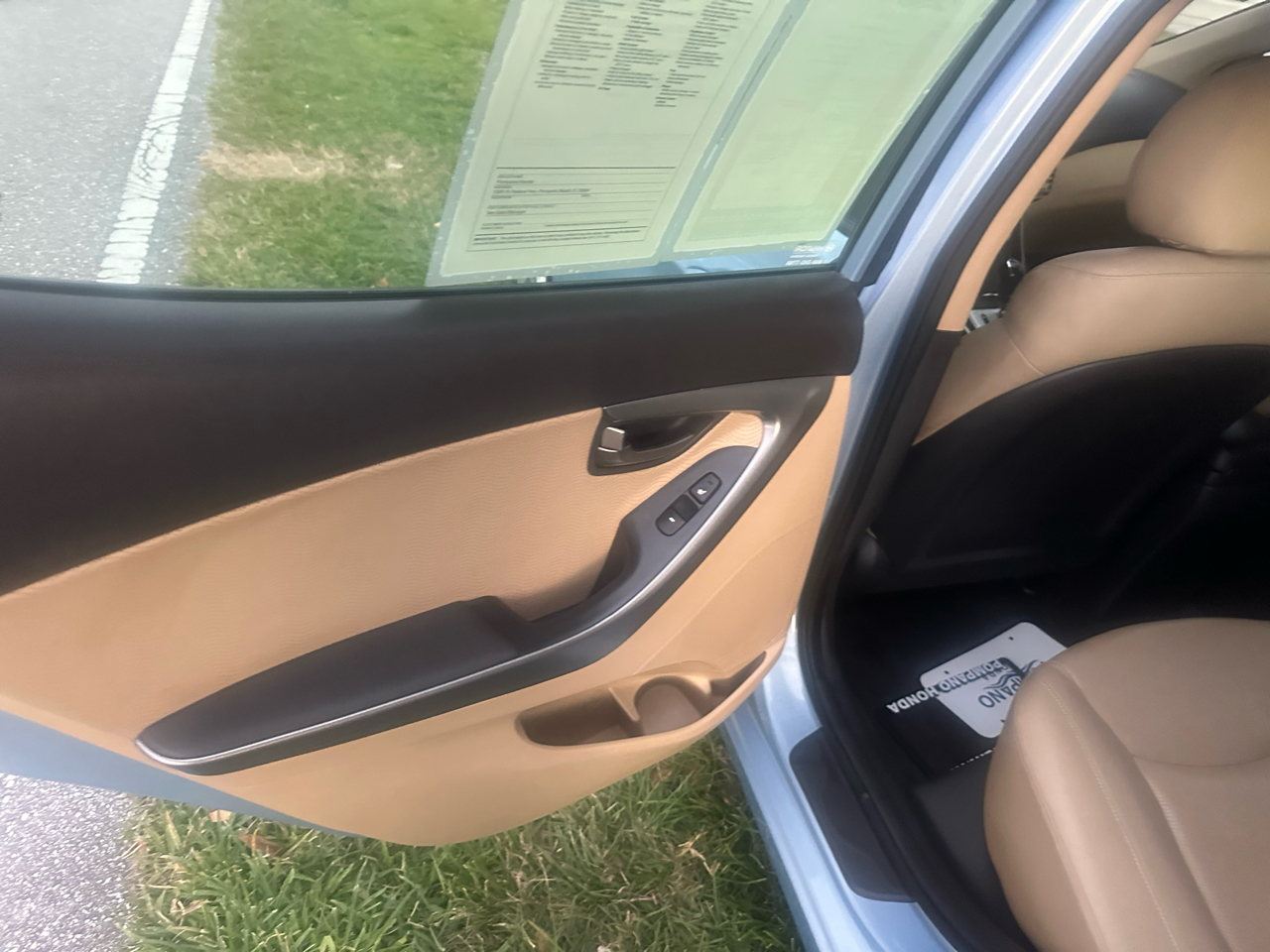 Hyundai Elantra Limited 2011