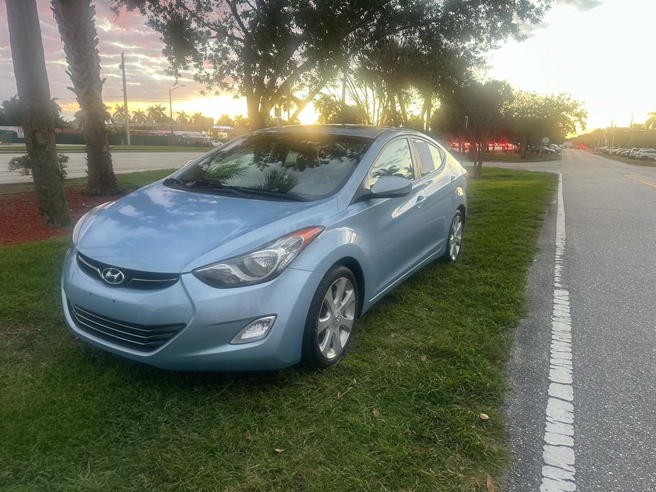 Hyundai Elantra Limited 2011