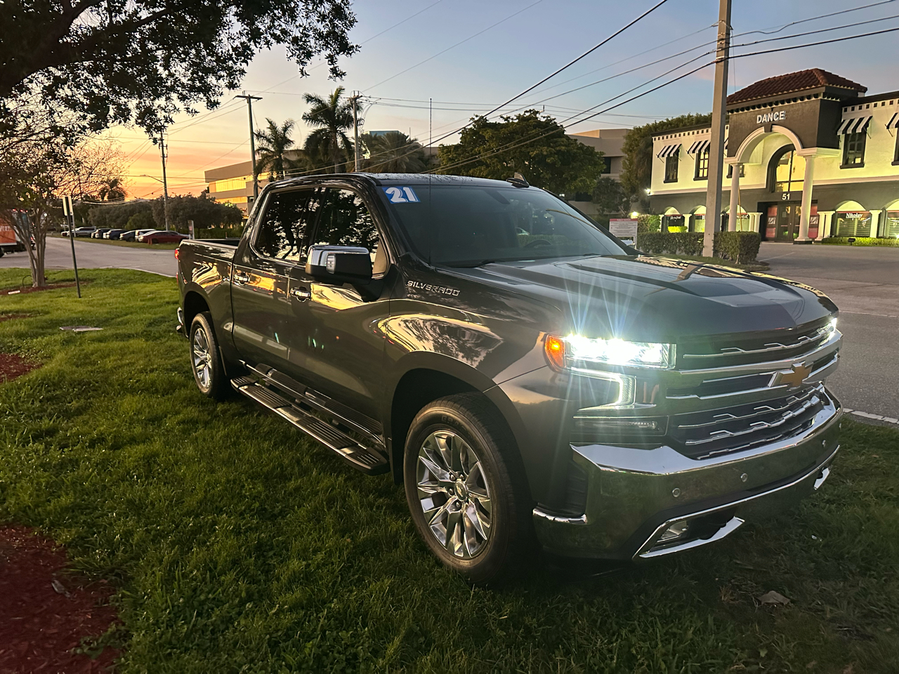 Chevrolet Silverado 1500 2WD Crew Cab 147" LTZ 2019