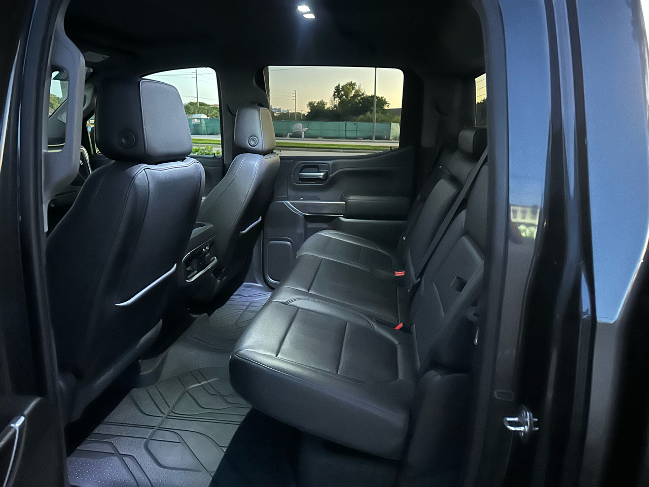 Chevrolet Silverado 1500 2WD Crew Cab 147" LTZ 2019