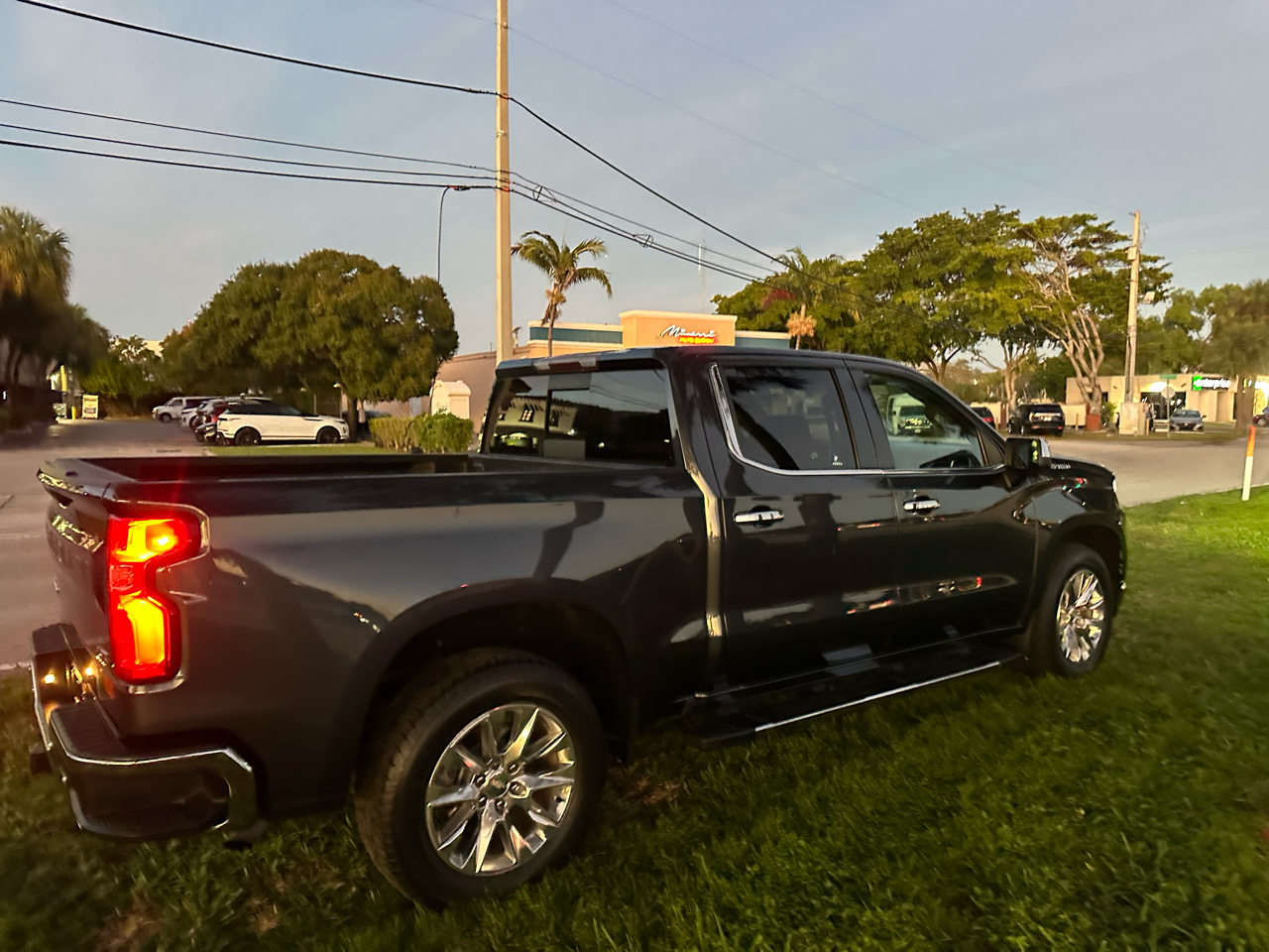 Chevrolet Silverado 1500 2WD Crew Cab 147" LTZ 2019