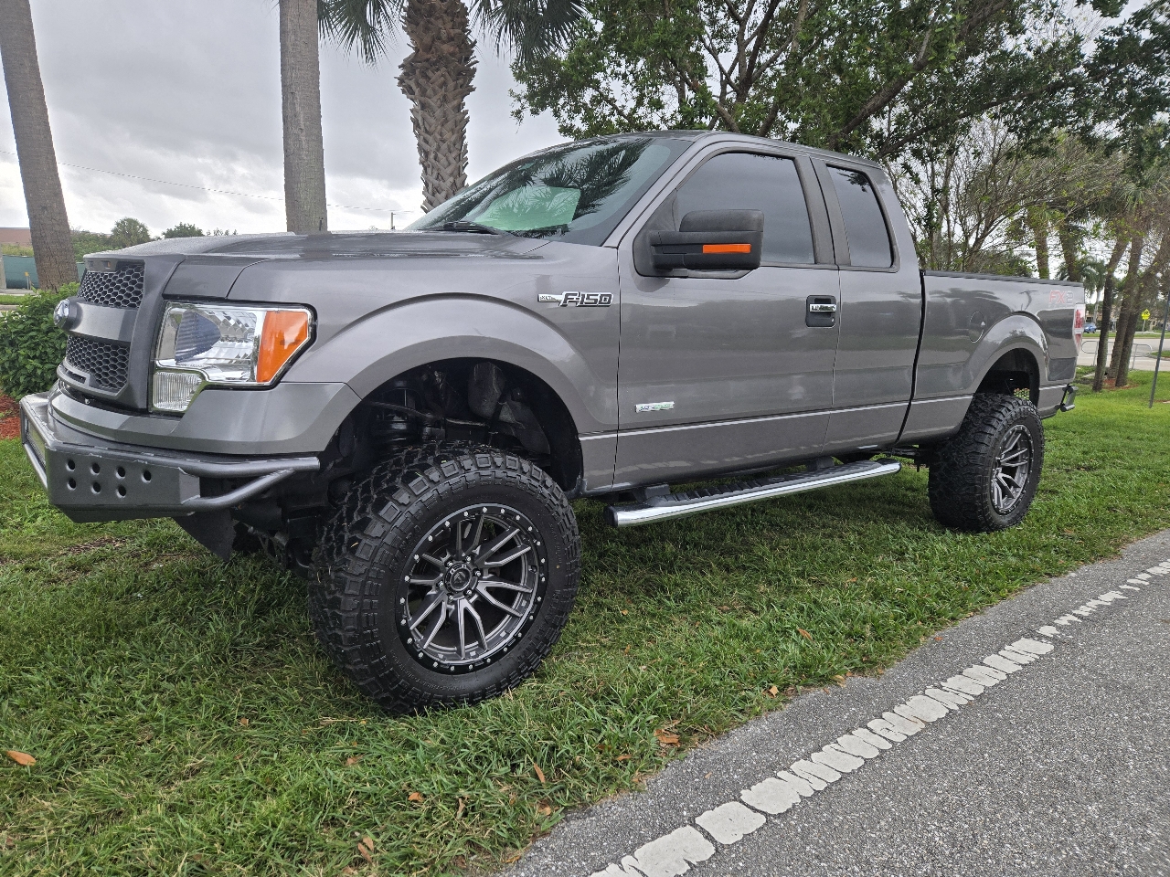 Ford F-150 2WD Supercab 133" FX2 2011
