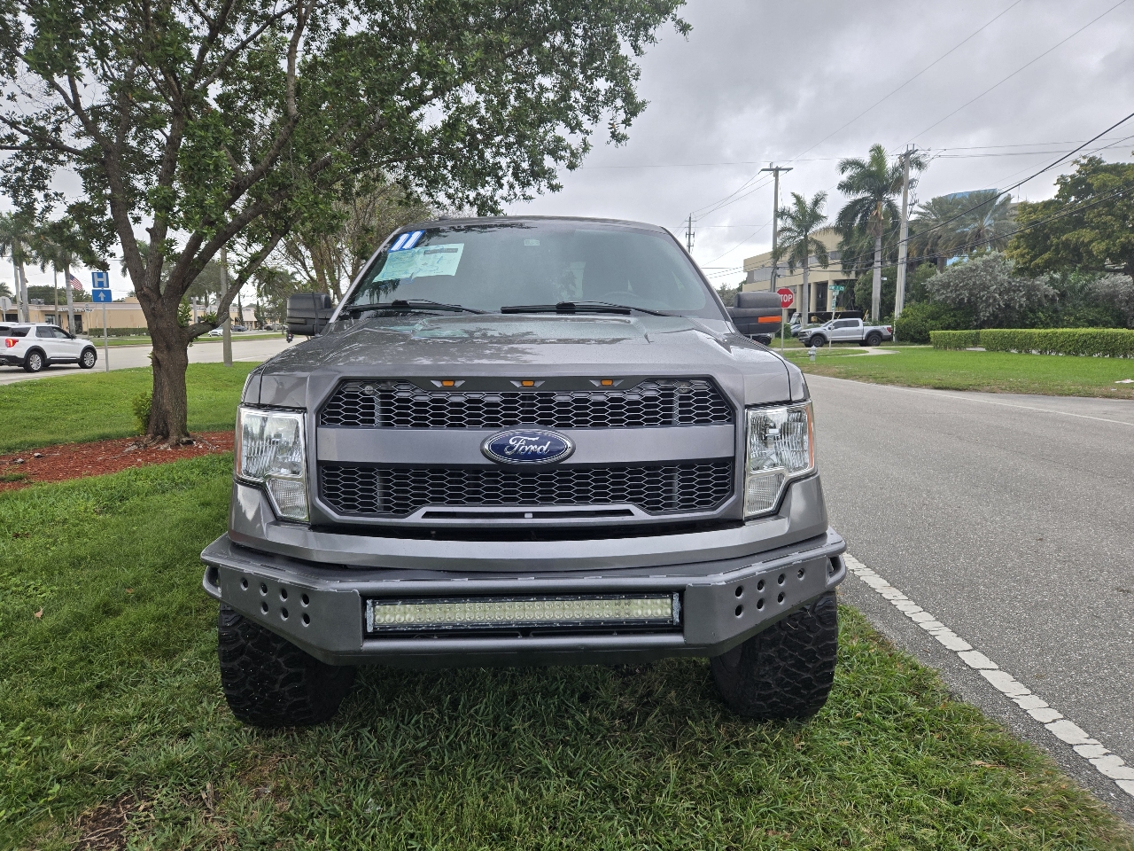 Ford F-150 2WD Supercab 133" FX2 2011