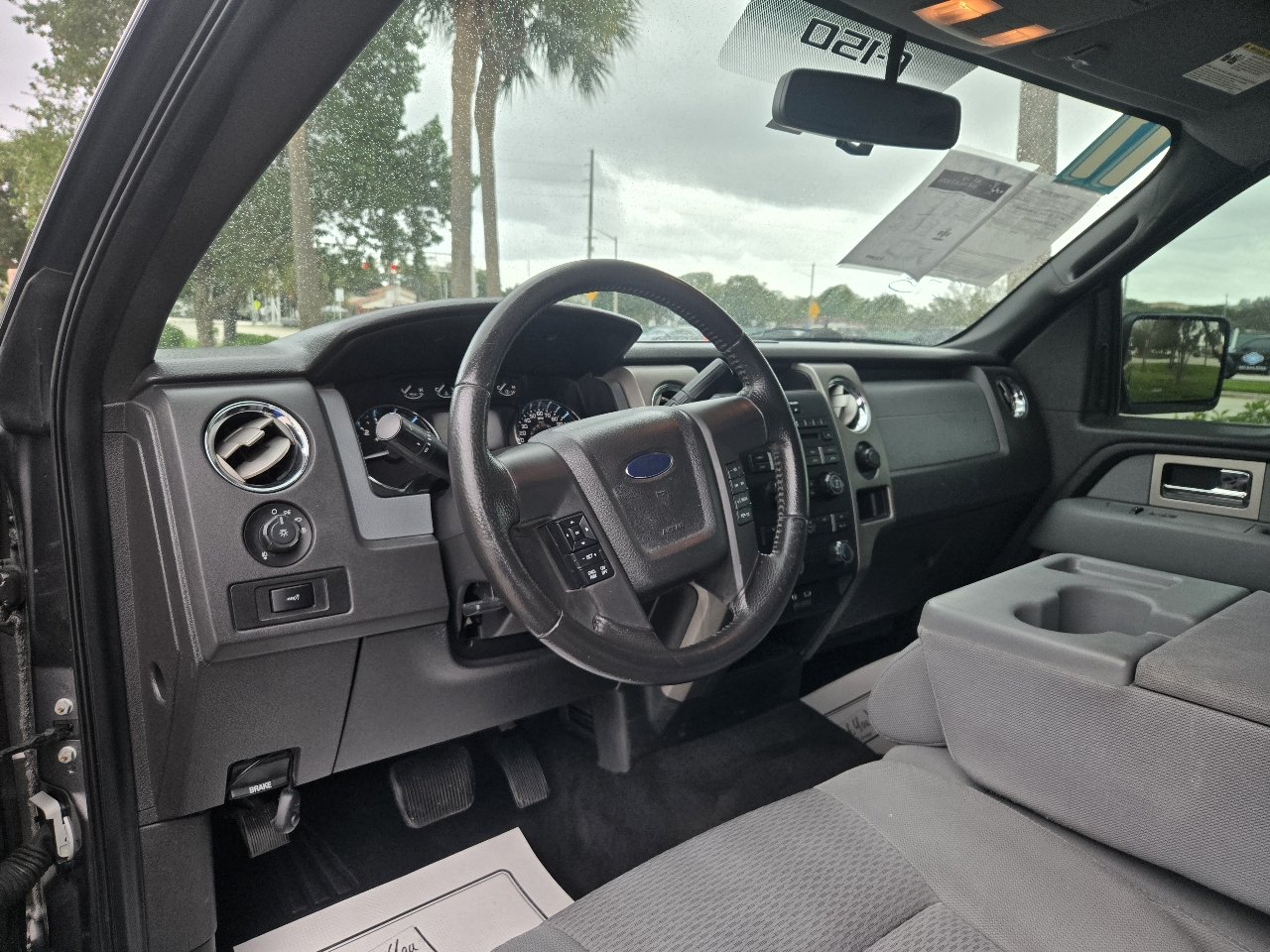 Ford F-150 2WD Supercab 133" FX2 2011