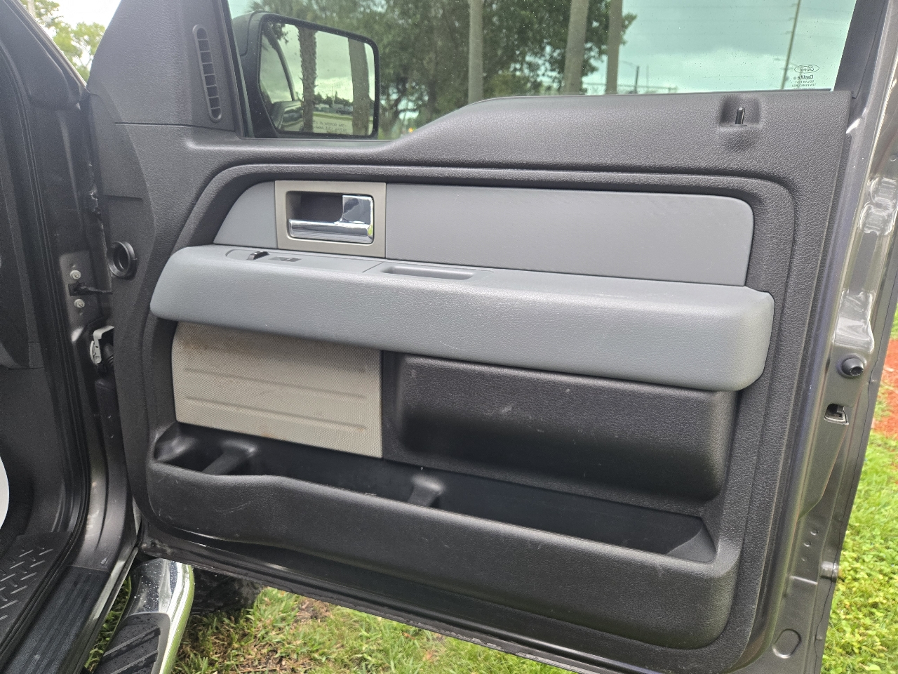 Ford F-150 2WD Supercab 133" FX2 2011