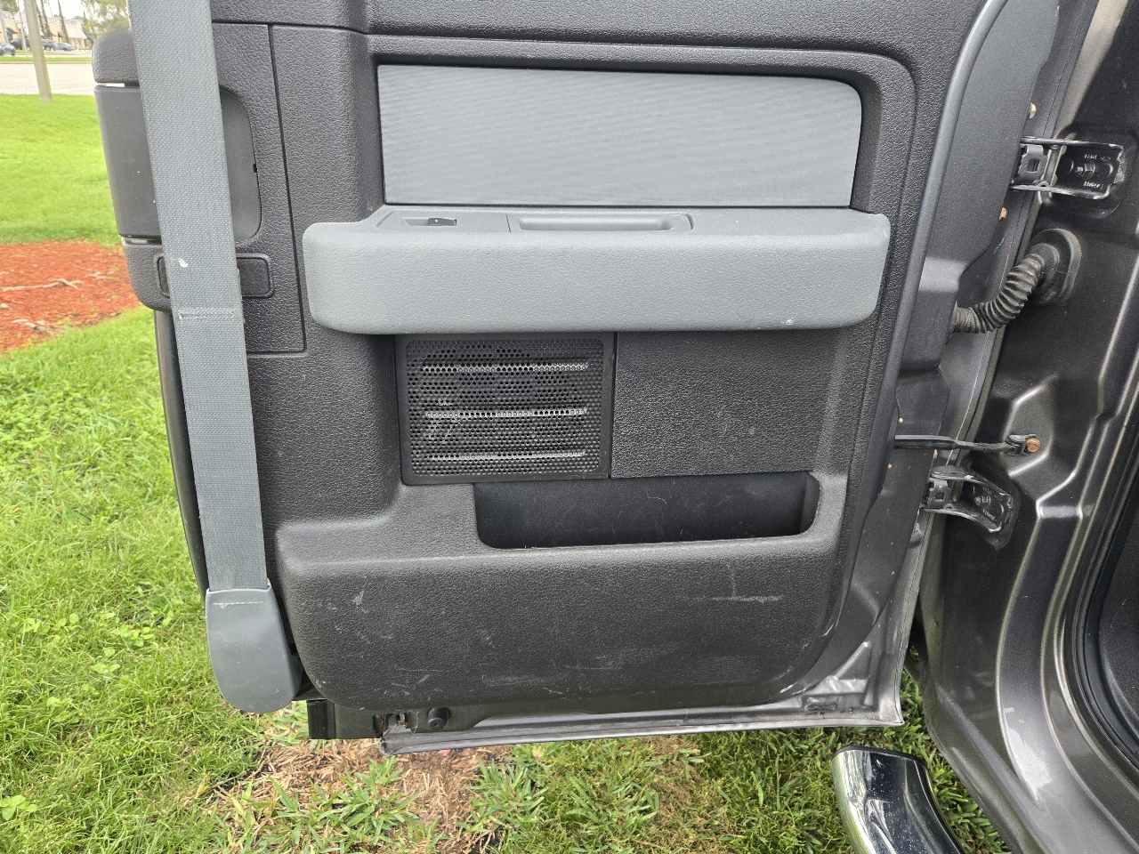 Ford F-150 2WD Supercab 133" FX2 2011