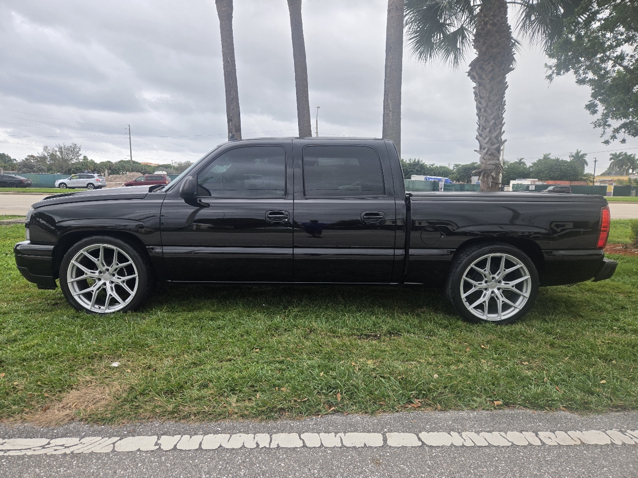 Chevrolet Silverado 1500 2WD Crew Cab 153.0" LTZ w/2LZ 2006