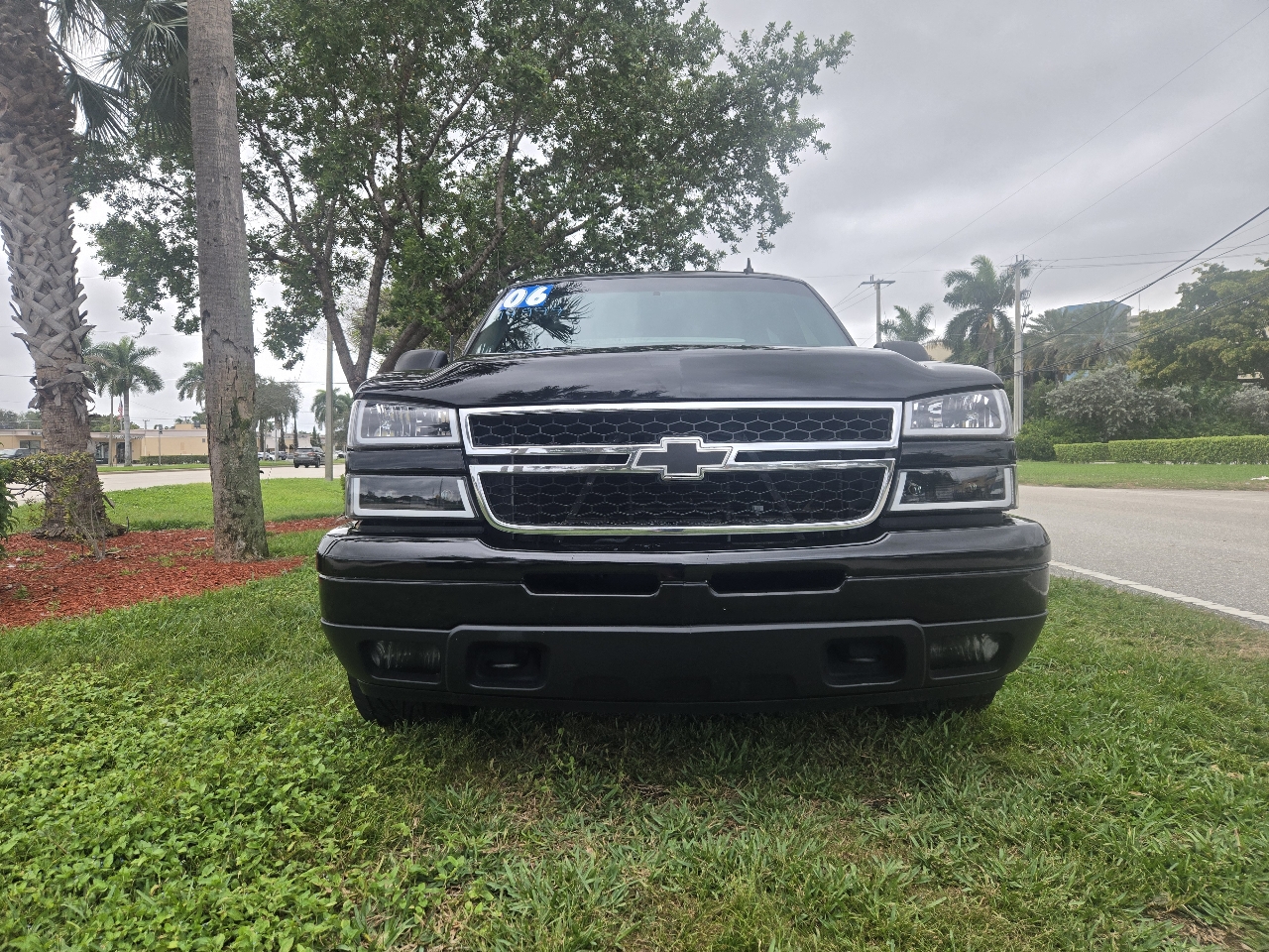 Chevrolet Silverado 1500 2WD Crew Cab 153.0" LTZ w/2LZ 2006