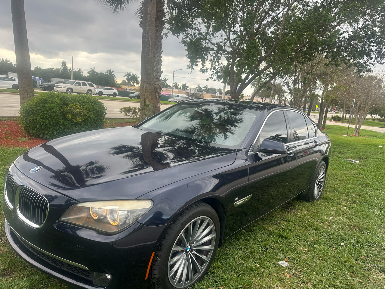 BMW 7-Series 740i 2012