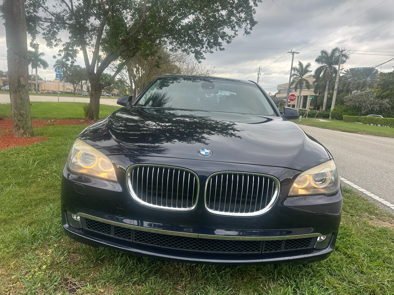 BMW 7-Series 740i 2012