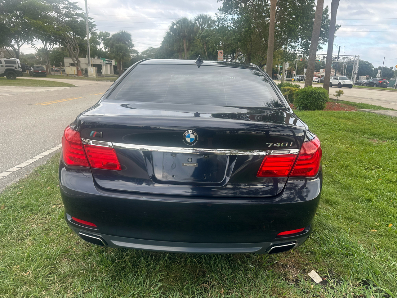 BMW 7-Series 740i 2012