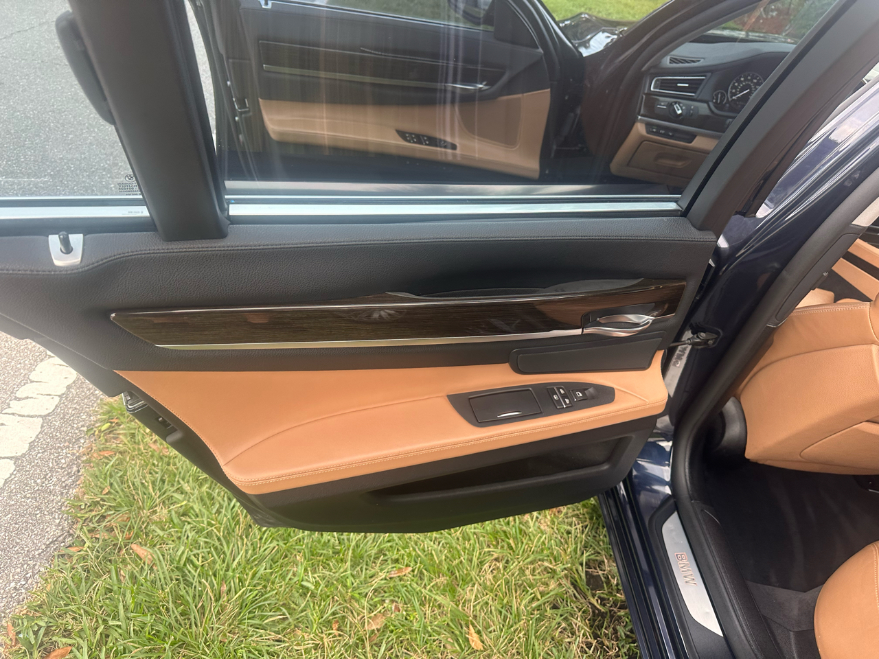 BMW 7-Series 740i 2012