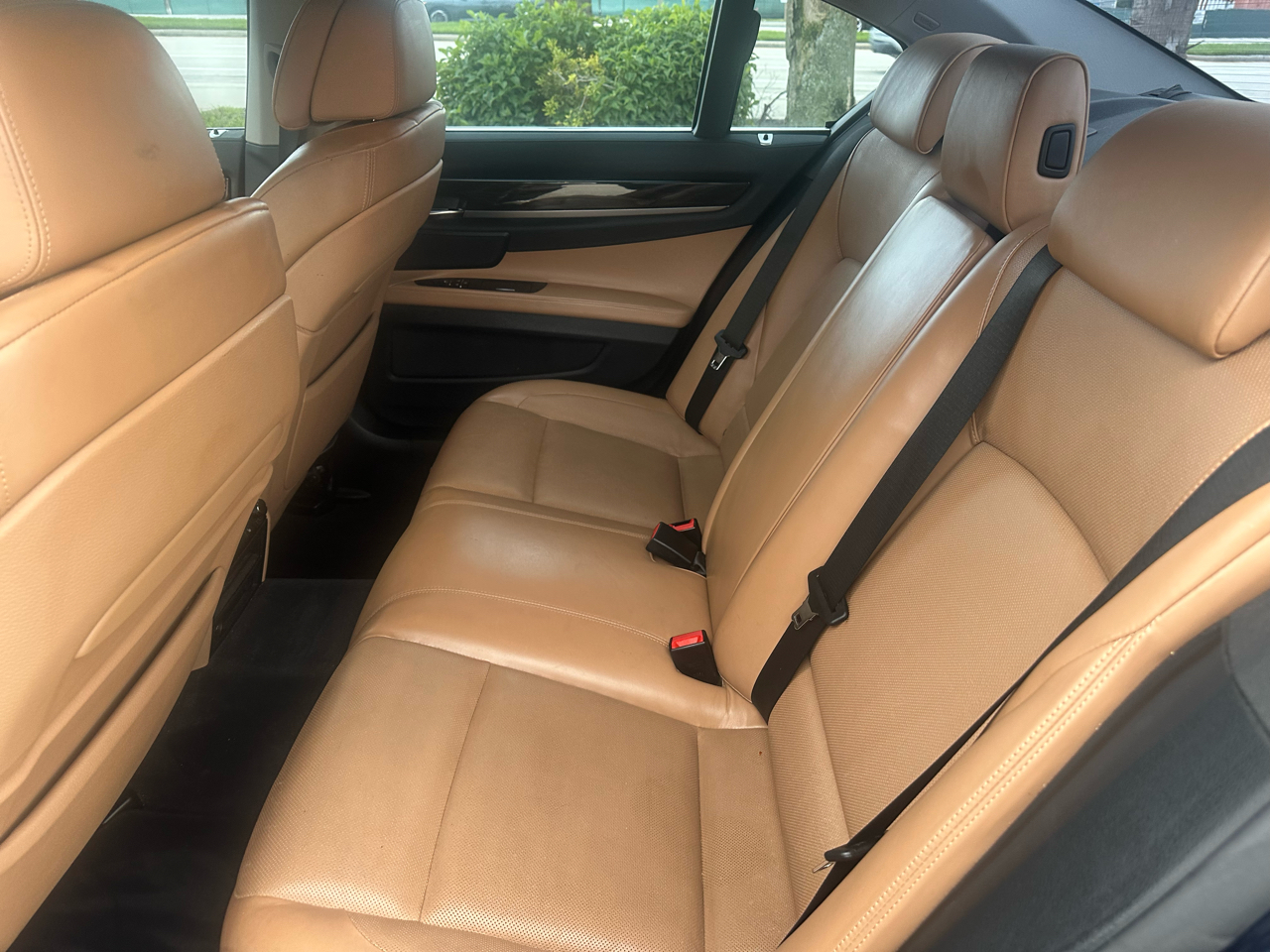 BMW 7-Series 740i 2012