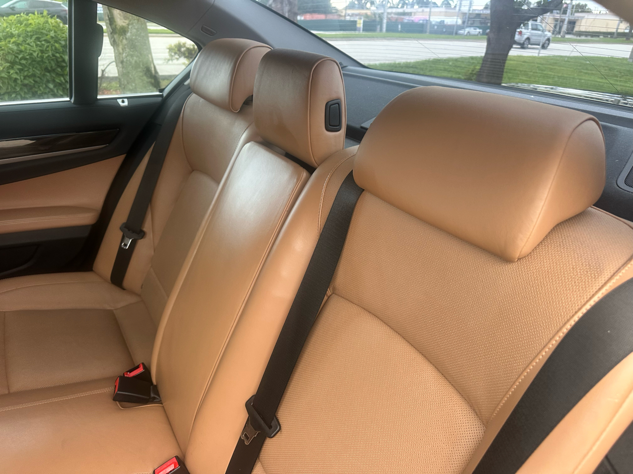 BMW 7-Series 740i 2012