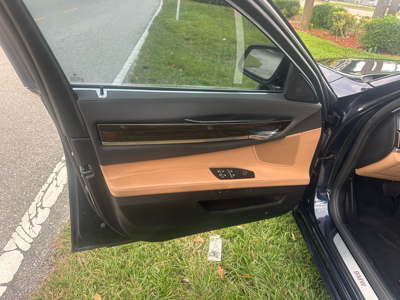 BMW 7-Series 740i 2012