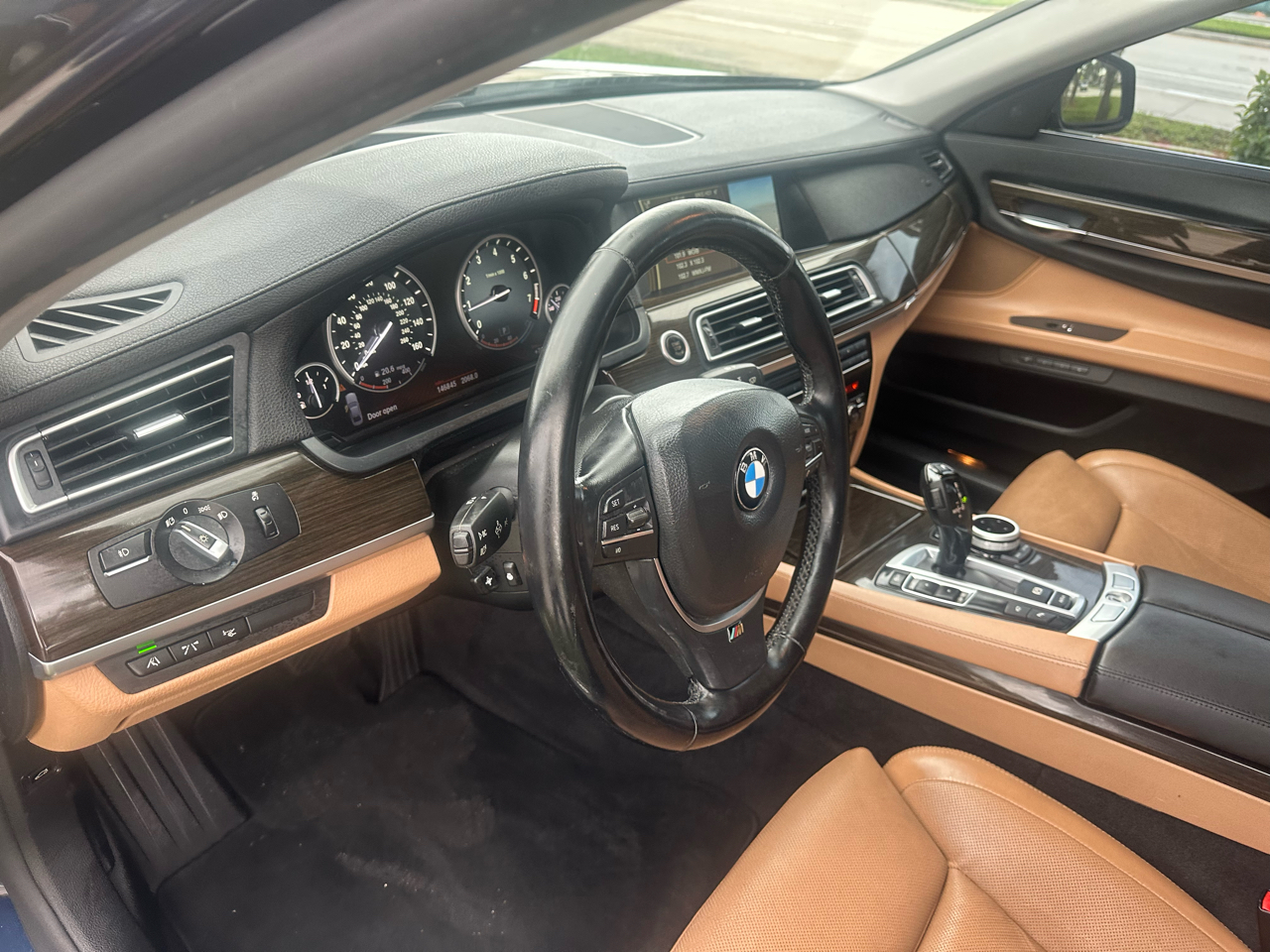 BMW 7-Series 740i 2012