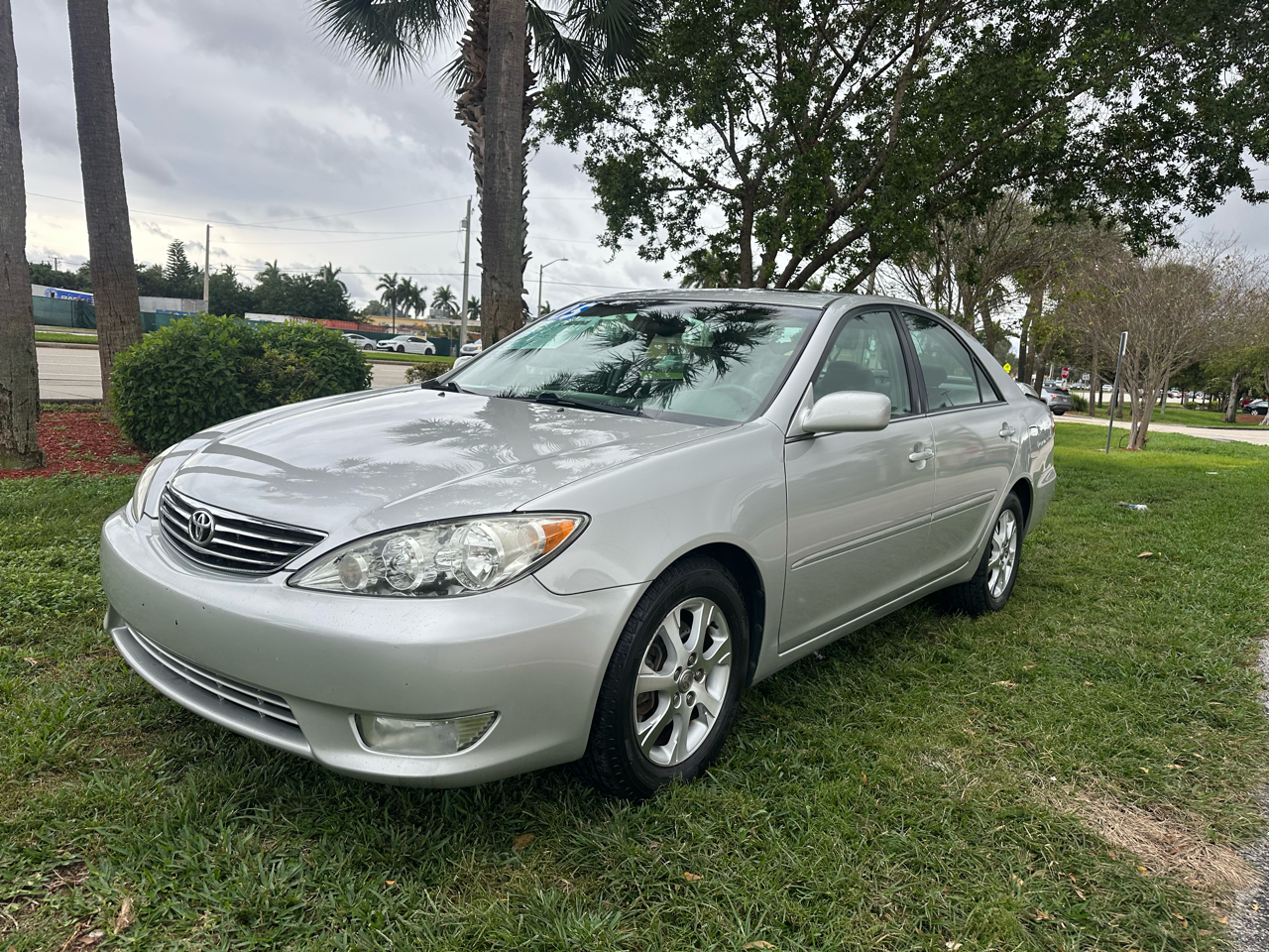2005 Toyota Camry LE V6