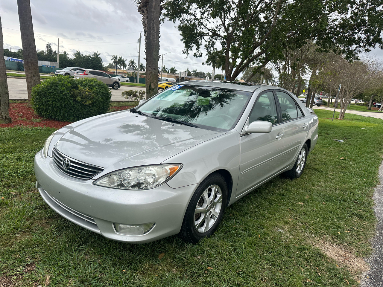 Toyota Camry LE V6 2005