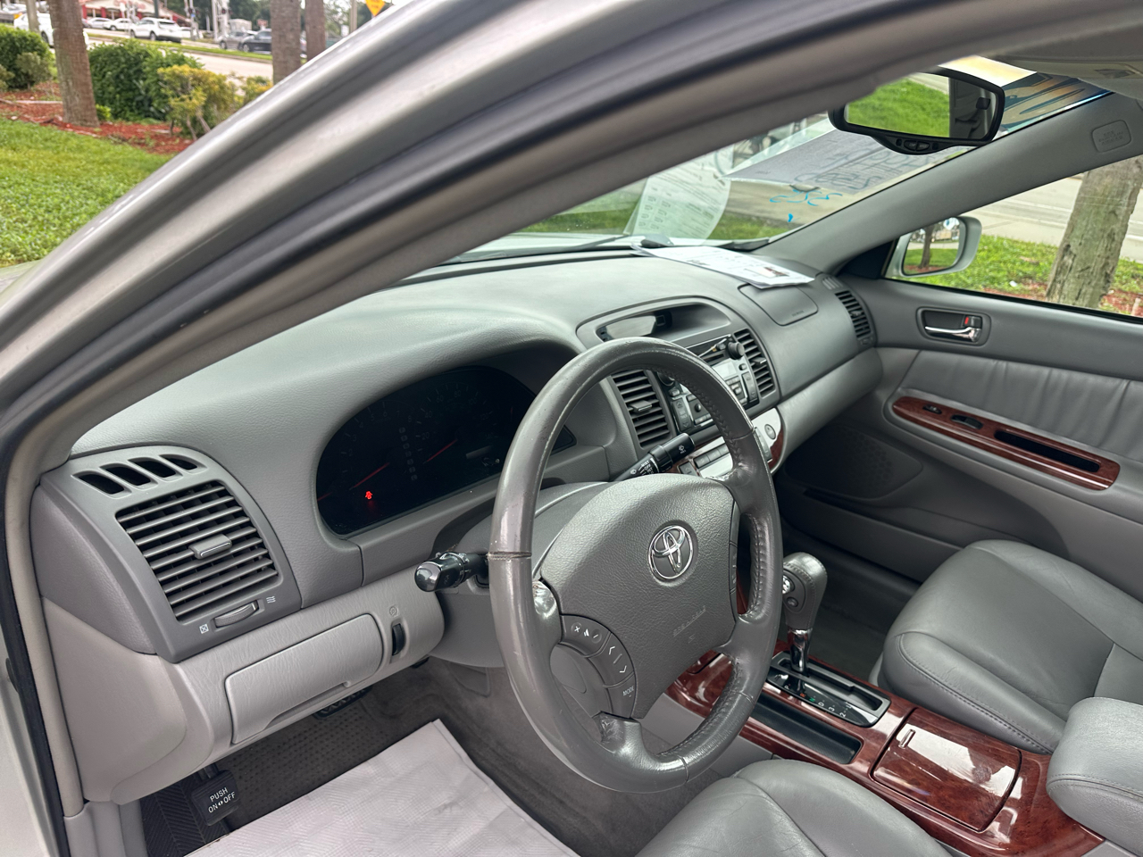 Toyota Camry LE V6 2005