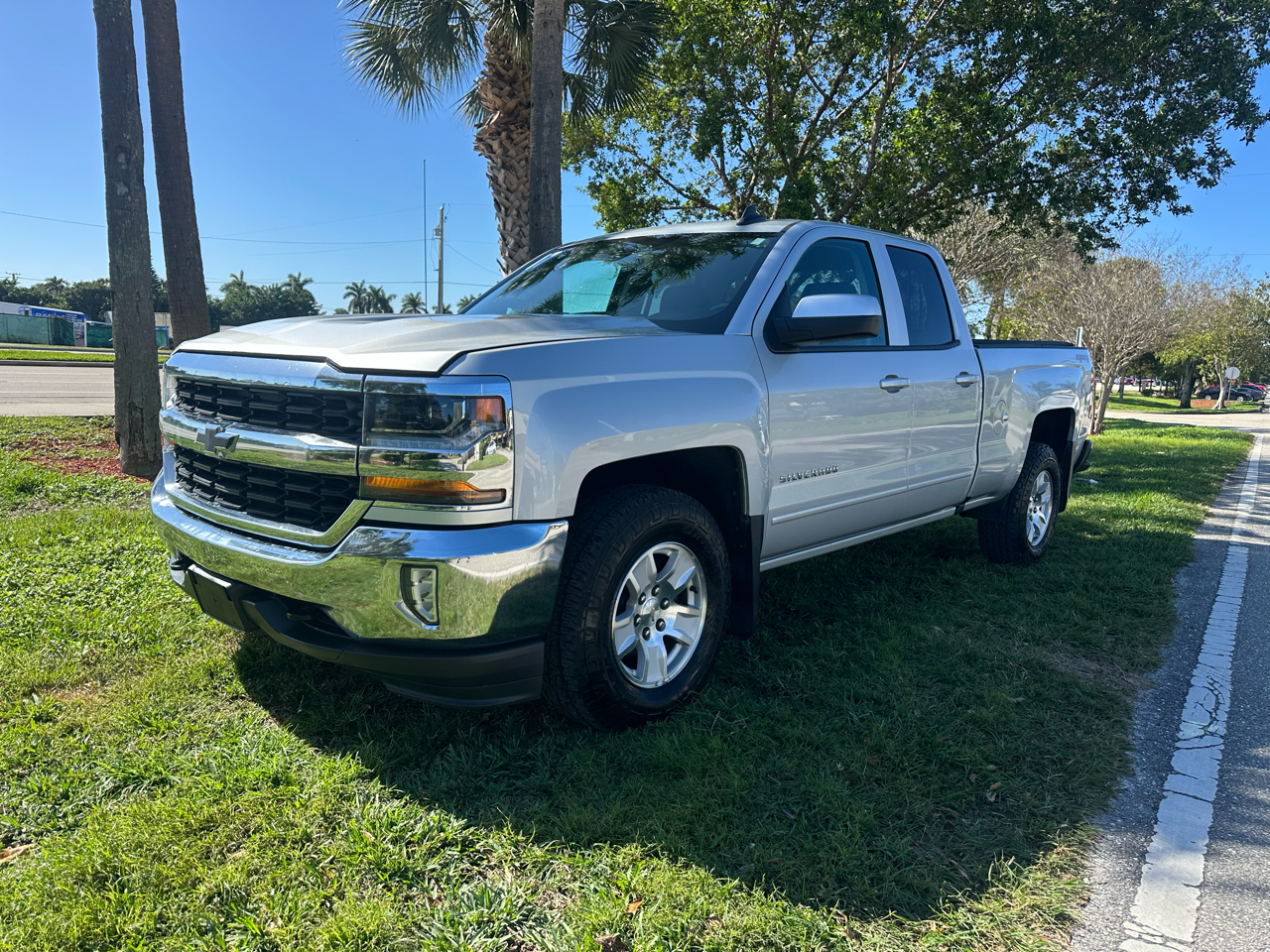 Chevrolet Silverado 1500 1LT Double Cab 4WD 2017