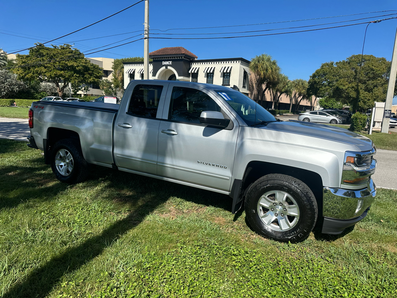 Chevrolet Silverado 1500 1LT Double Cab 4WD 2017