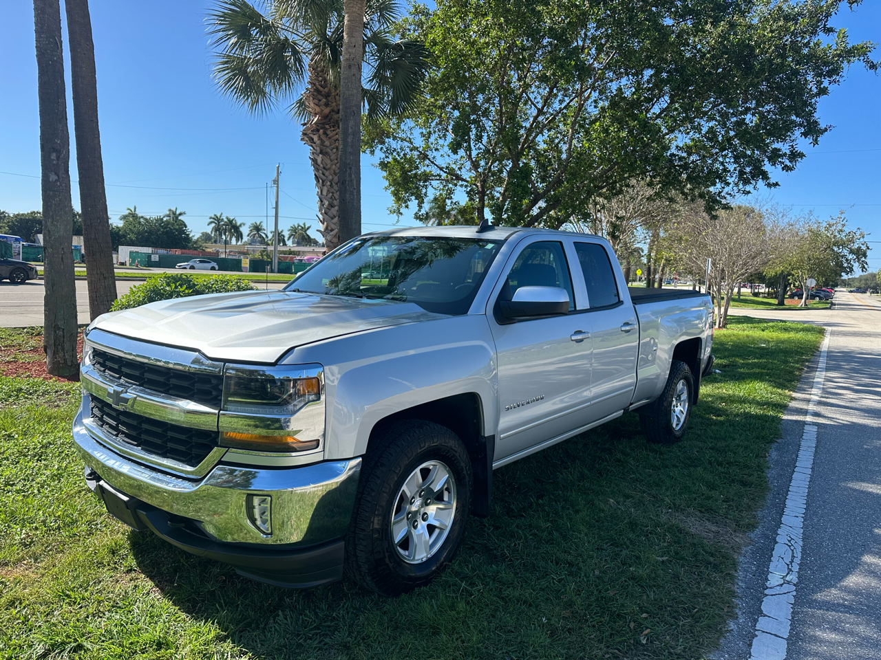 Chevrolet Silverado 1500 1LT Double Cab 4WD 2017