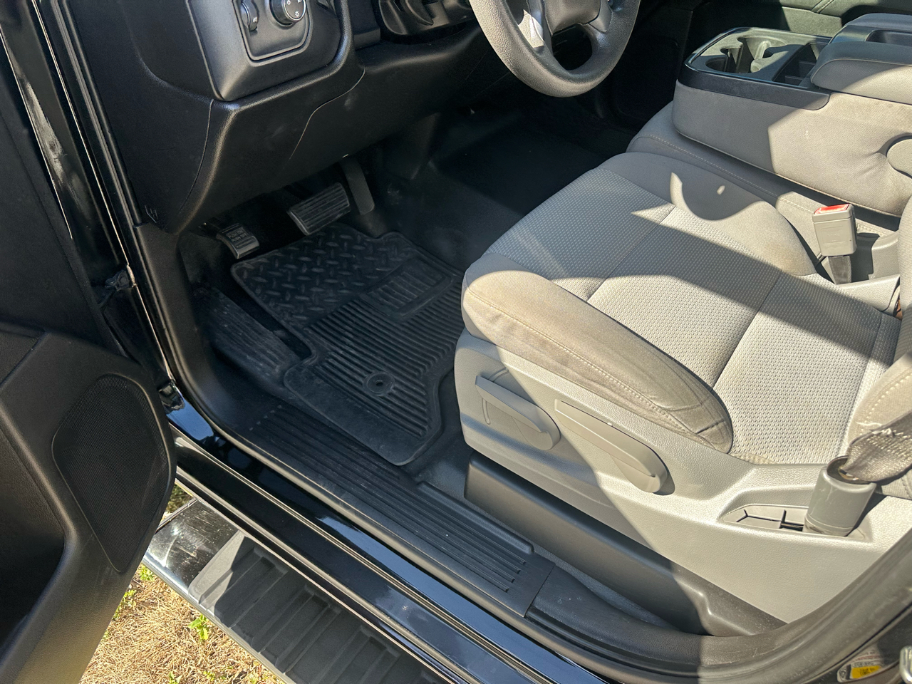 Chevrolet Silverado 1500 2WD Double Cab 143.5" LS 2015