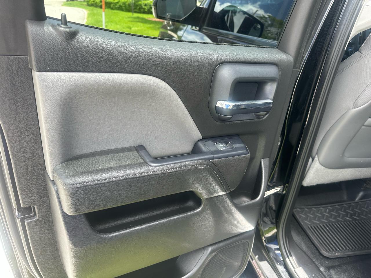 Chevrolet Silverado 1500 2WD Double Cab 143.5" LS 2015