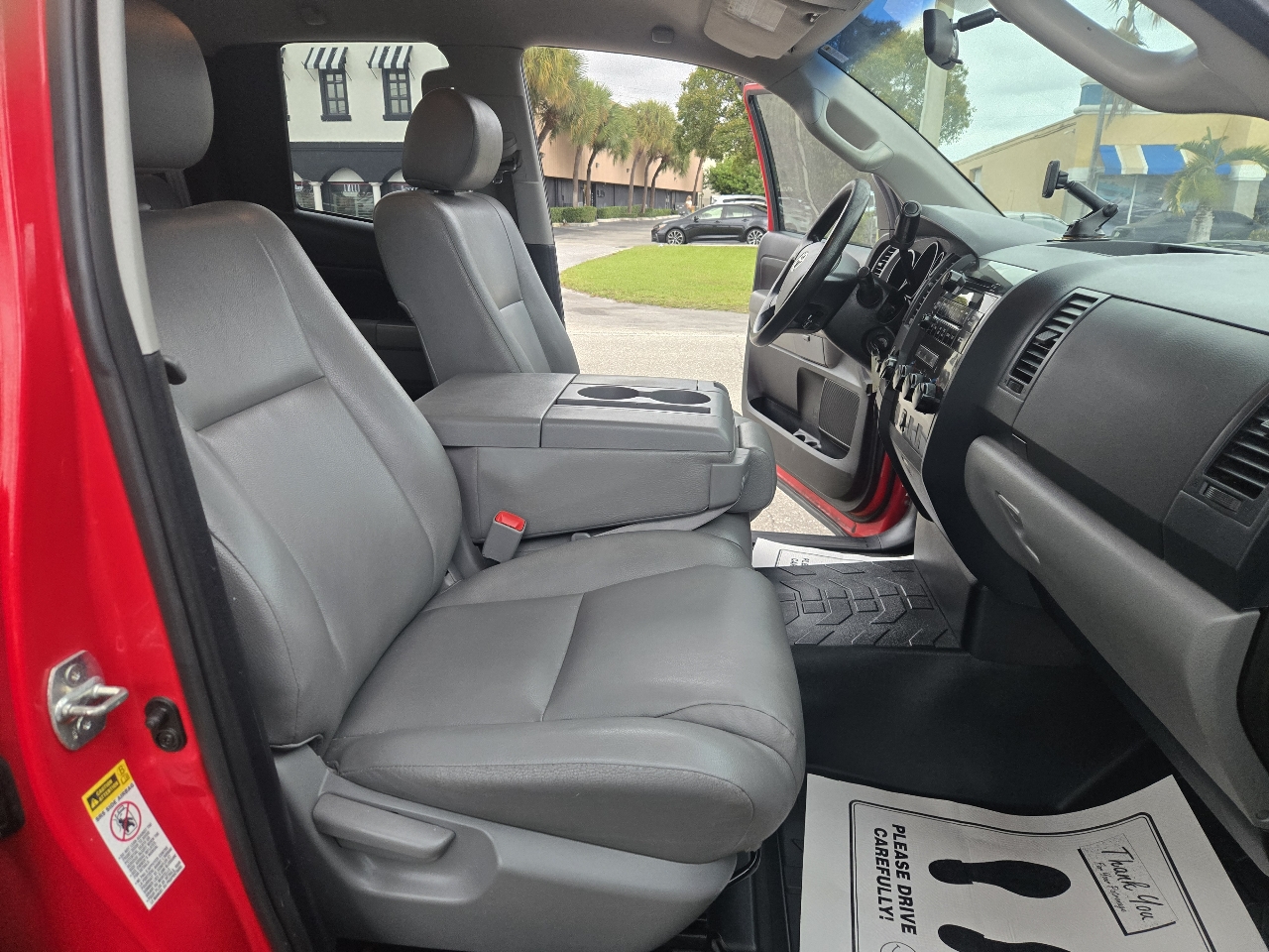 Toyota Tundra 2WD CrewMax 145.7" 4.7L SR5 (Natl) 2013